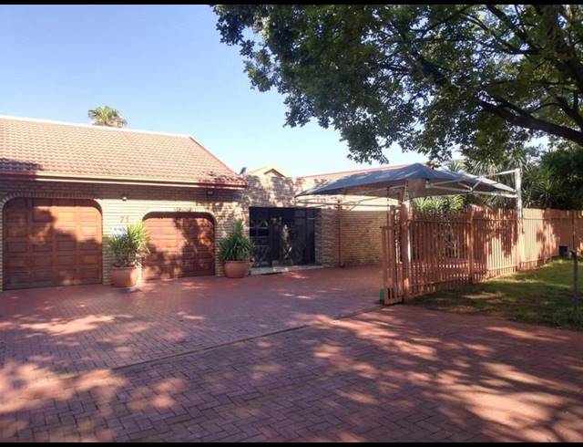 6 BEDROOM HOUSE FOR SALE IN VANDERBIJLPARK SE 3